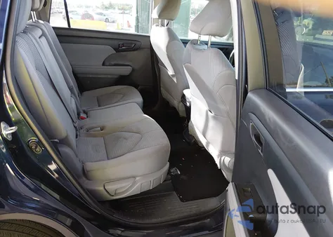 2021 Toyota Highlander L z USA, uszkodzony, nr VIN 5TDCZRAH1MS085977